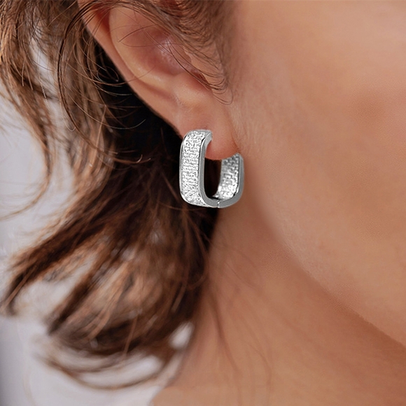 White gold diamond earrings - Picture 5 of 5